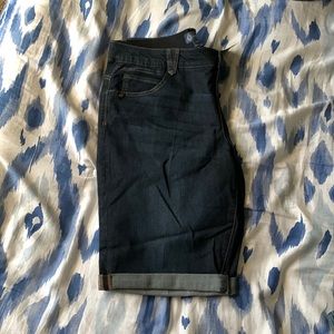 MOVING SALE! Democracy - 18W - Blue Jeans